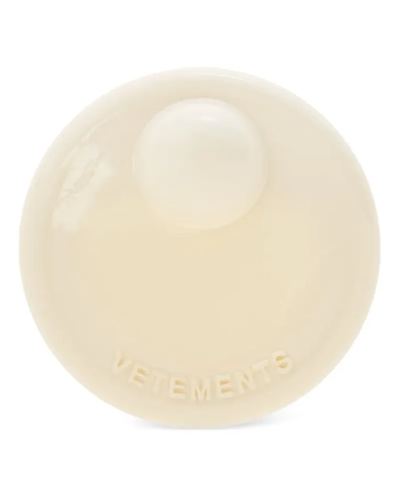 VETEMENTS Brosche mit Logo-Prägung - Nude Nude