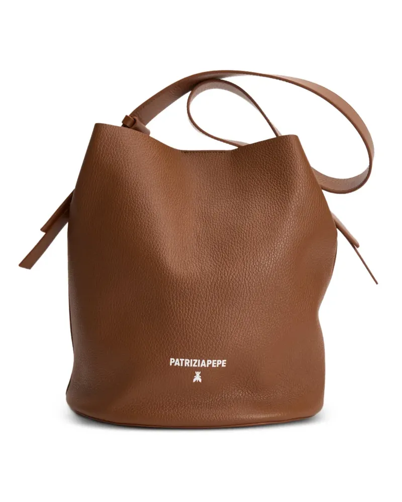 Patrizia Pepe logo-print pebbled shoulder bag - Braun Braun