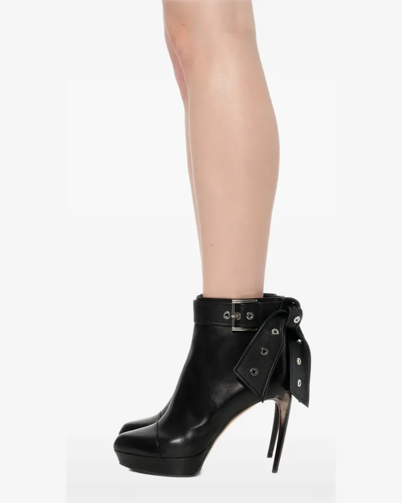 Alexander McQueen Stiefeletten mit Ösen - Schwarz Schwarz