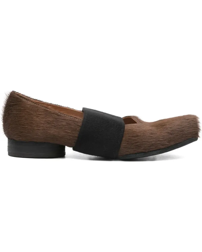 Uma Wang Pumps mit Riemen aus Kalbshaar - Braun Braun