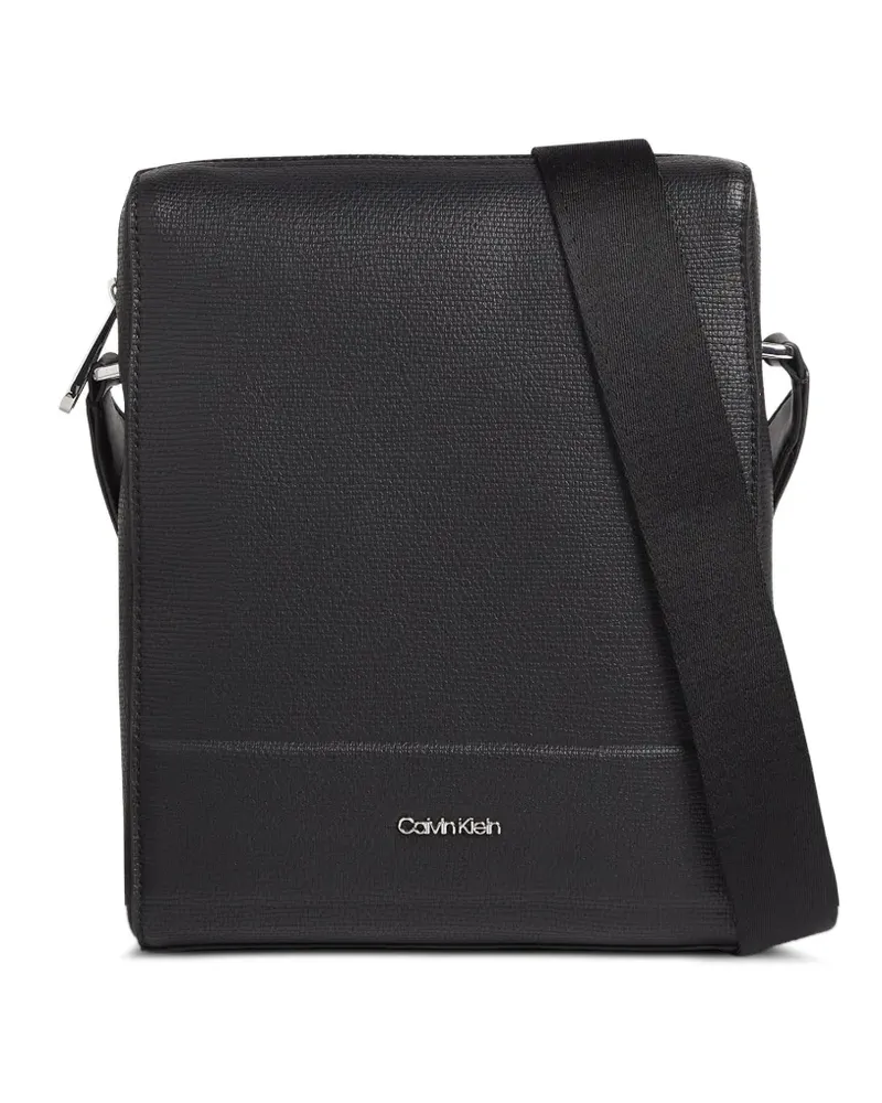 Calvin Klein textured logo-plaque messenger bag - Schwarz Schwarz