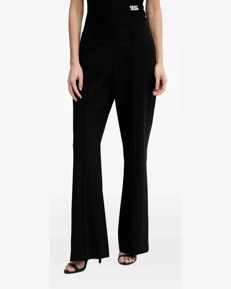 DKNY pressed-crease logo-plaque trousers - Schwarz Schwarz