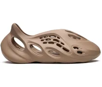 YEEZY Foam Runner Clay Taupe Sneakers - Nude