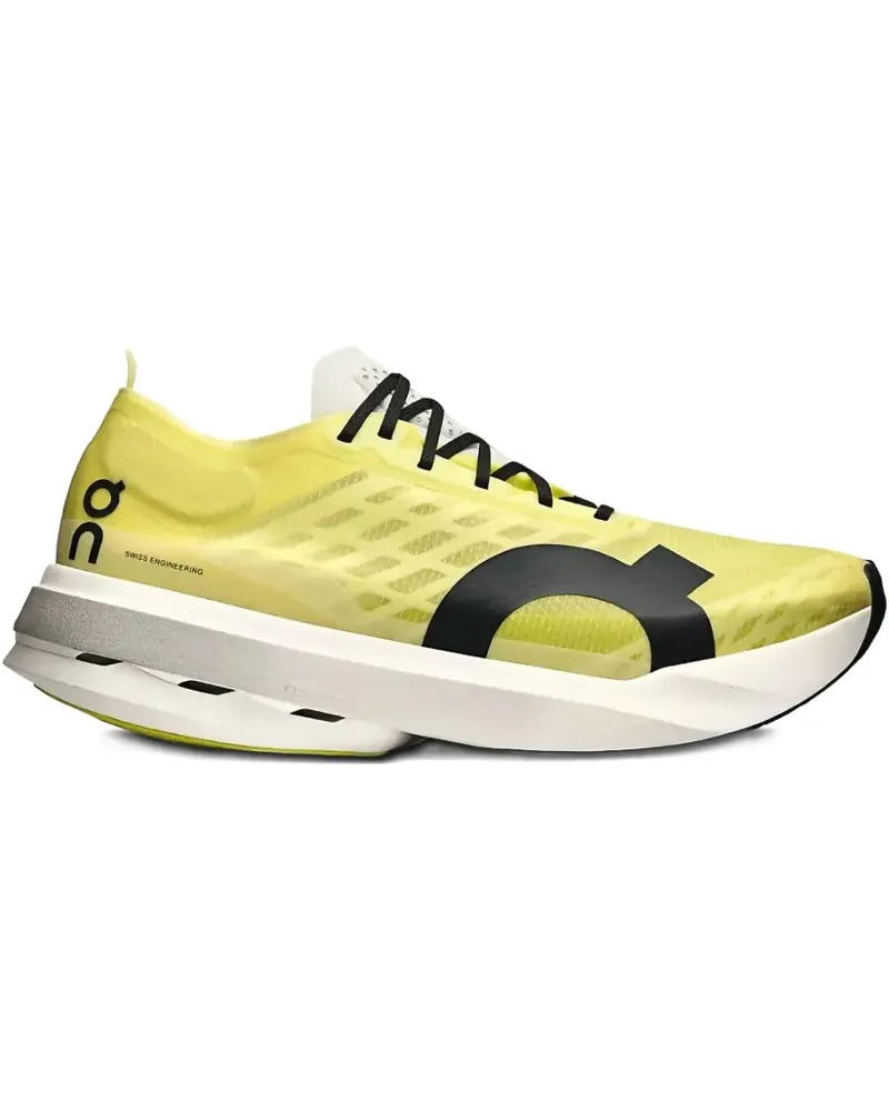 ON Cloudboom Strike "Limelight/Wolf" Sneakers - Gelb Gelb