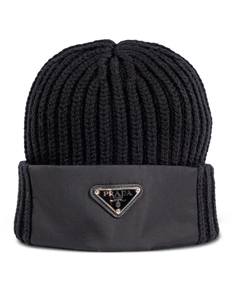Prada Gerippte Beanie mit Logo-Schild - Schwarz Schwarz