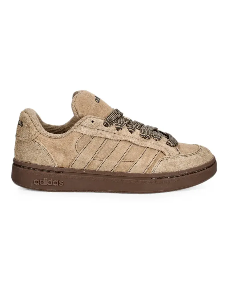 adidas Ground Court Alpha Sneakers mit Einsätzen - Nude Nude