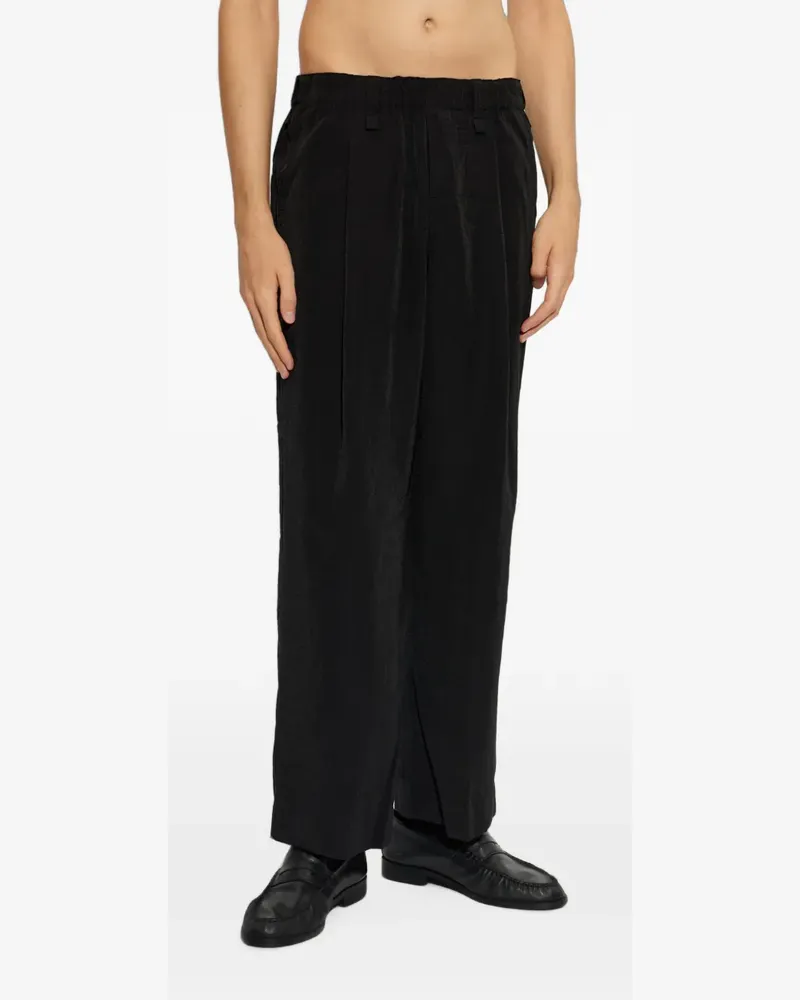 Issey Miyake Straight-Leg-Hose mit Falten - Schwarz Schwarz