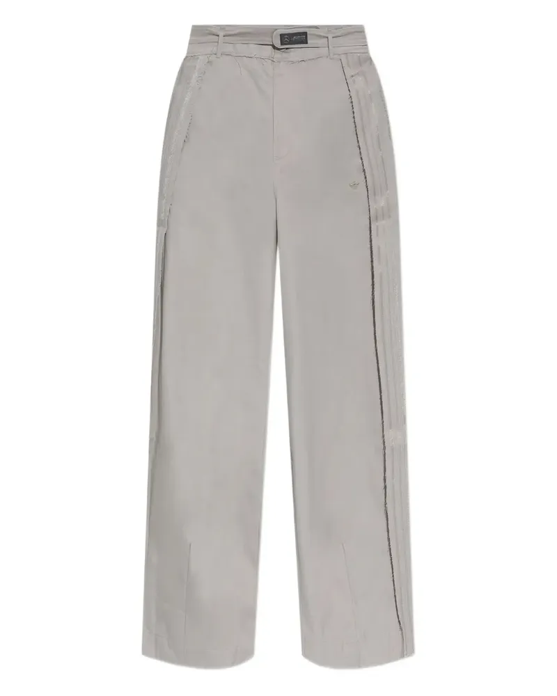 adidas x Mercedes ausgefranste Hose mit Streifen - Grau Grau