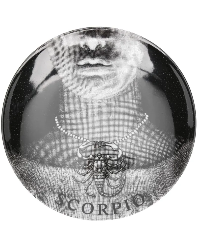 Fornasetti Tema e Variazioni n.355 Scorpio Wandteller (26cm) - Schwarz Schwarz