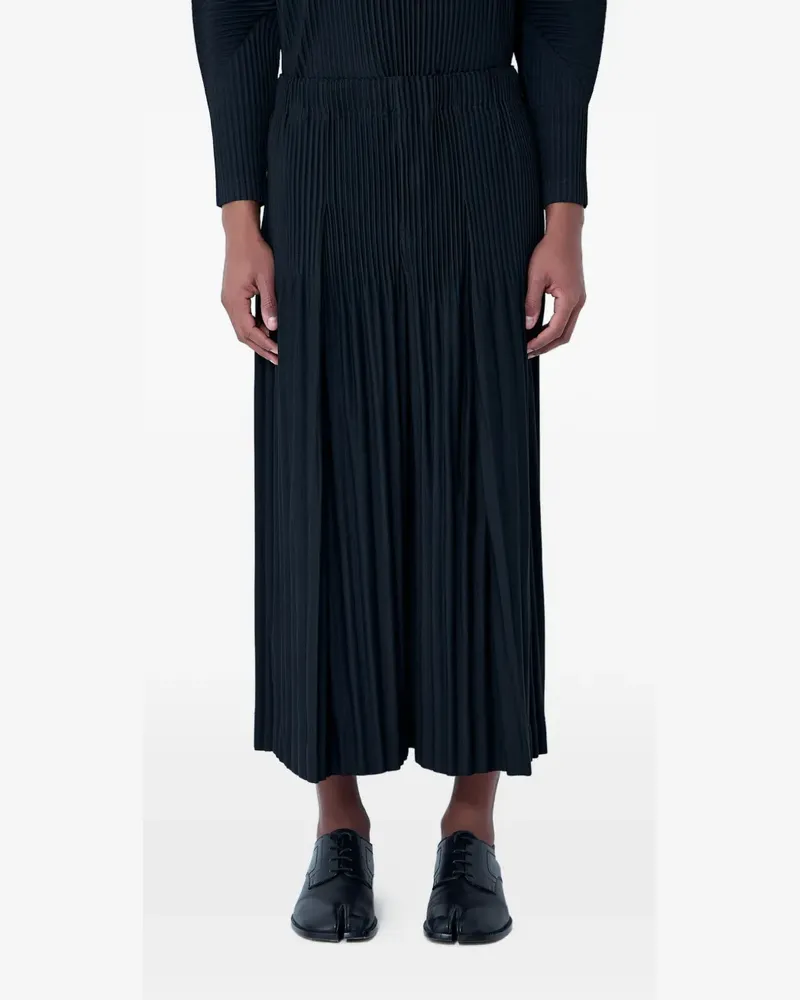 Issey Miyake Cropped-Hose mit Bundfalten - Schwarz Schwarz