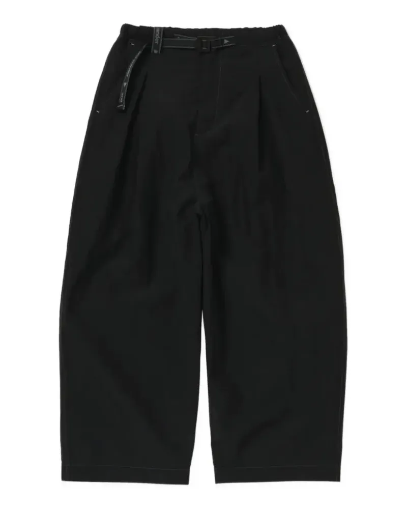 and wander x Gramicci belted pleated trousers - Schwarz Schwarz