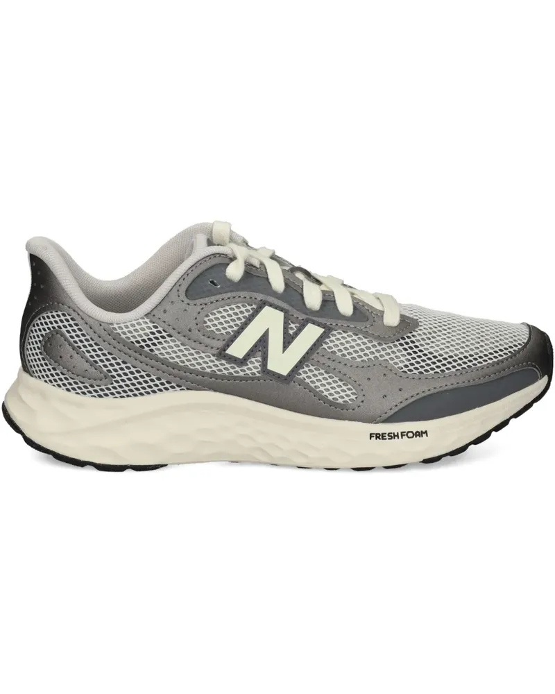 New Balance Fresh Foam Arishi v4 Lauf-Sneakers - Grau Grau