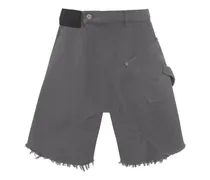 Ausgefranste Shorts im Deconstructed-Look