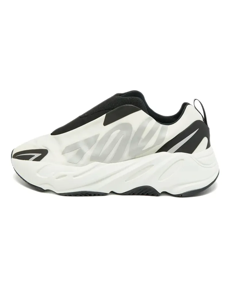 adidas Boost 700 MNVN Analog slip-on sneakers - Weiß Weiß