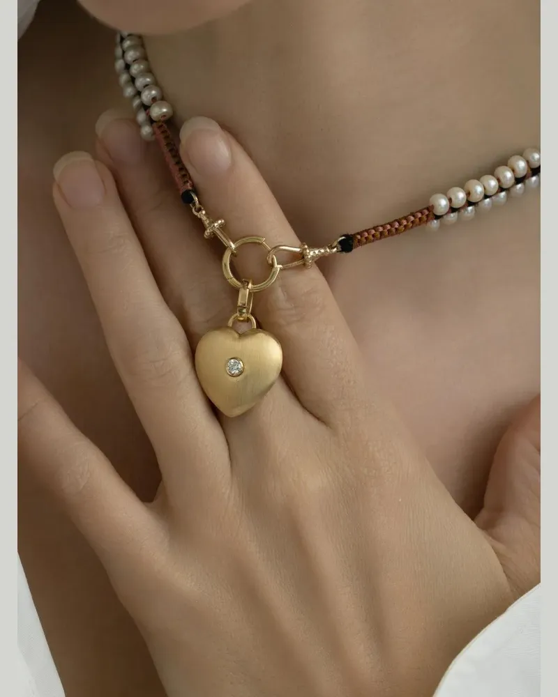 Marie Lichtenberg 14kt Gelbgoldanhänger in Herzform mit Diamanten Gold