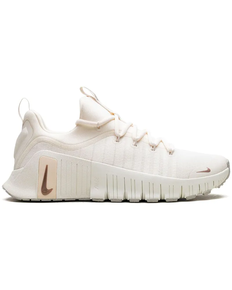 Nike Free Metcon 6 "Pale Ivory/Guava Ice/Sail/Metallic Red Bronze" Sneakers - Nude Nude