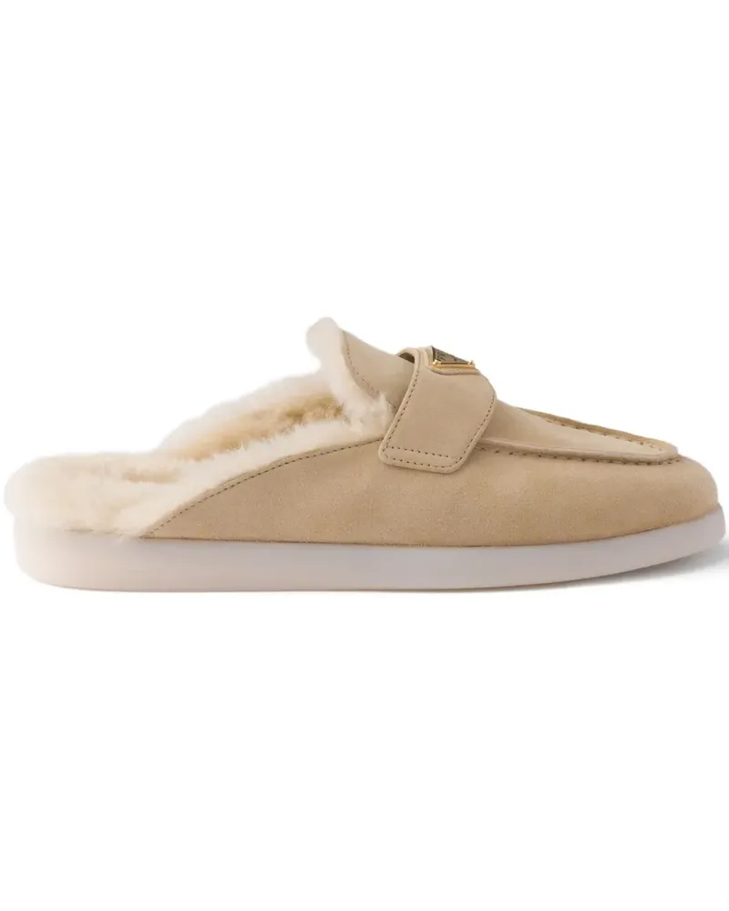 Prada Mules aus Wildleder mit Shearling - Nude Nude
