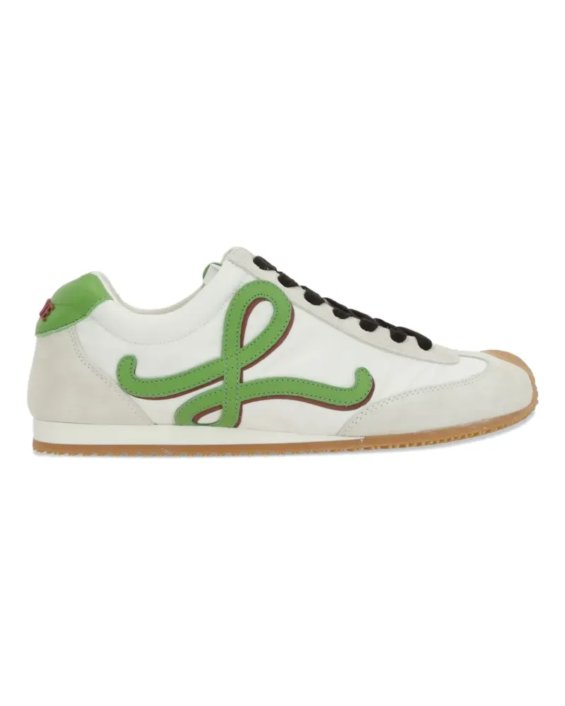 Loewe enamelled charm asymmetric sneakers - Weiß Weiß