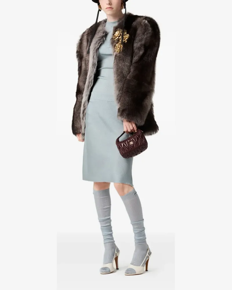 Miu Miu Geripptes T-Shirt mit Logo-Patch - Blau Blau