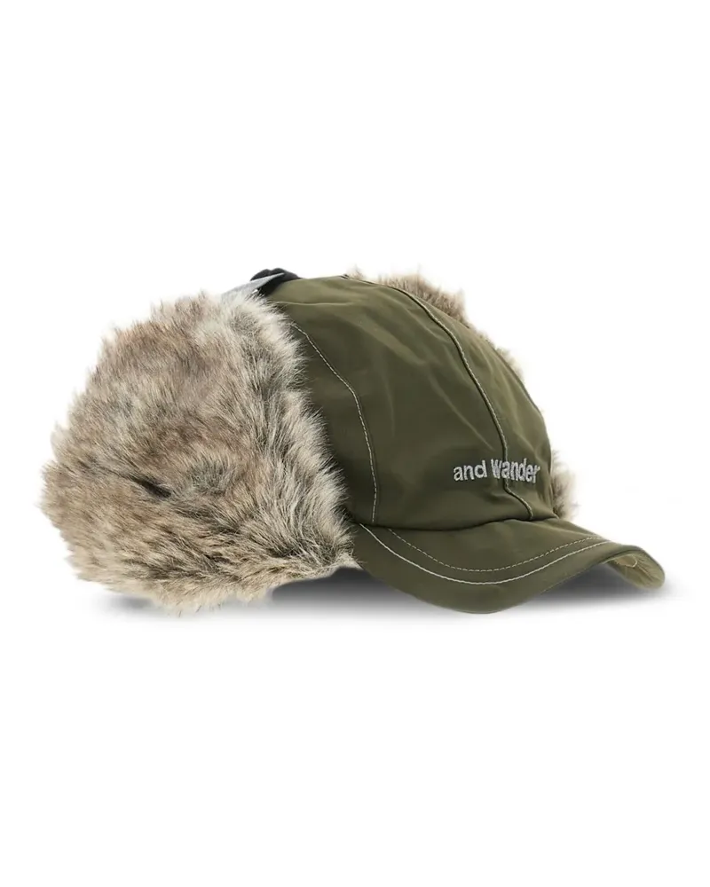 and wander Mütze mit Ohrenklappen aus Faux Fur - Grün Grün
