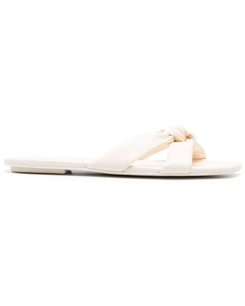 Stuart Weitzman Mules mit flacher Sohle - Weiß Weiß