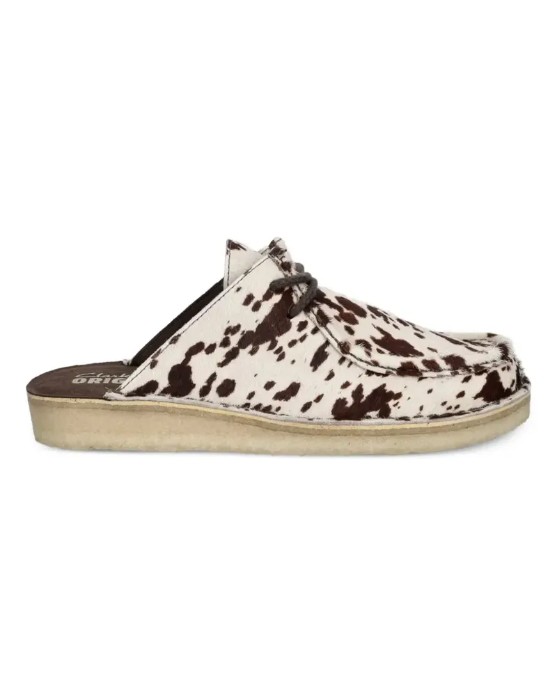 Clarks Flache Desert Nomad Mules mit Kuh-Print - Weiß Weiß