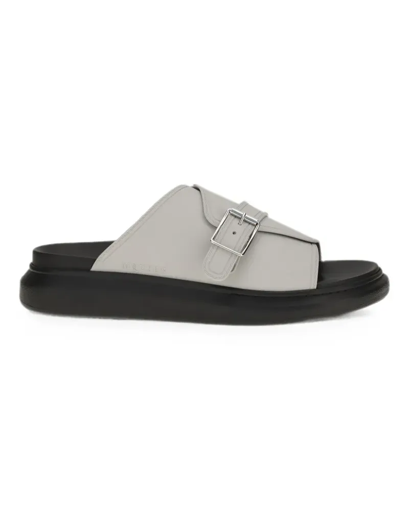 Alexander McQueen buckle-fastening leather sandals - Grau Grau