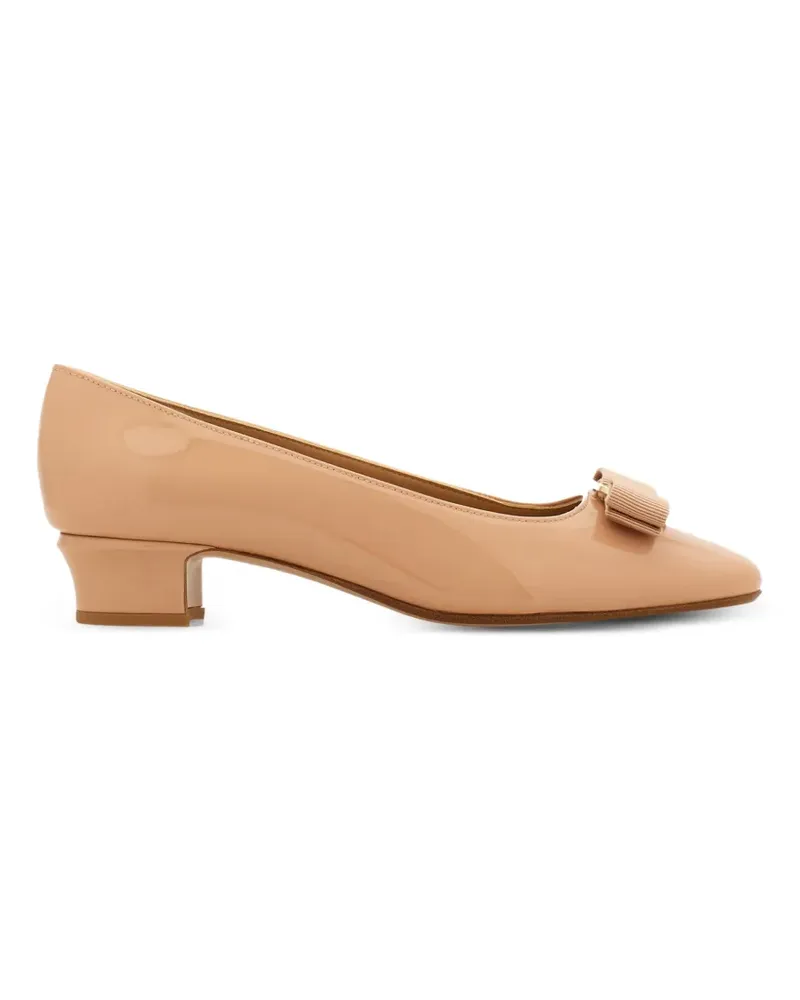 Ferragamo Pumps mit Vara-Schleife - Nude Nude