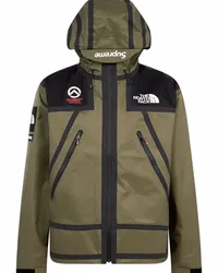 Supreme Being x The North Face Jacke Grün