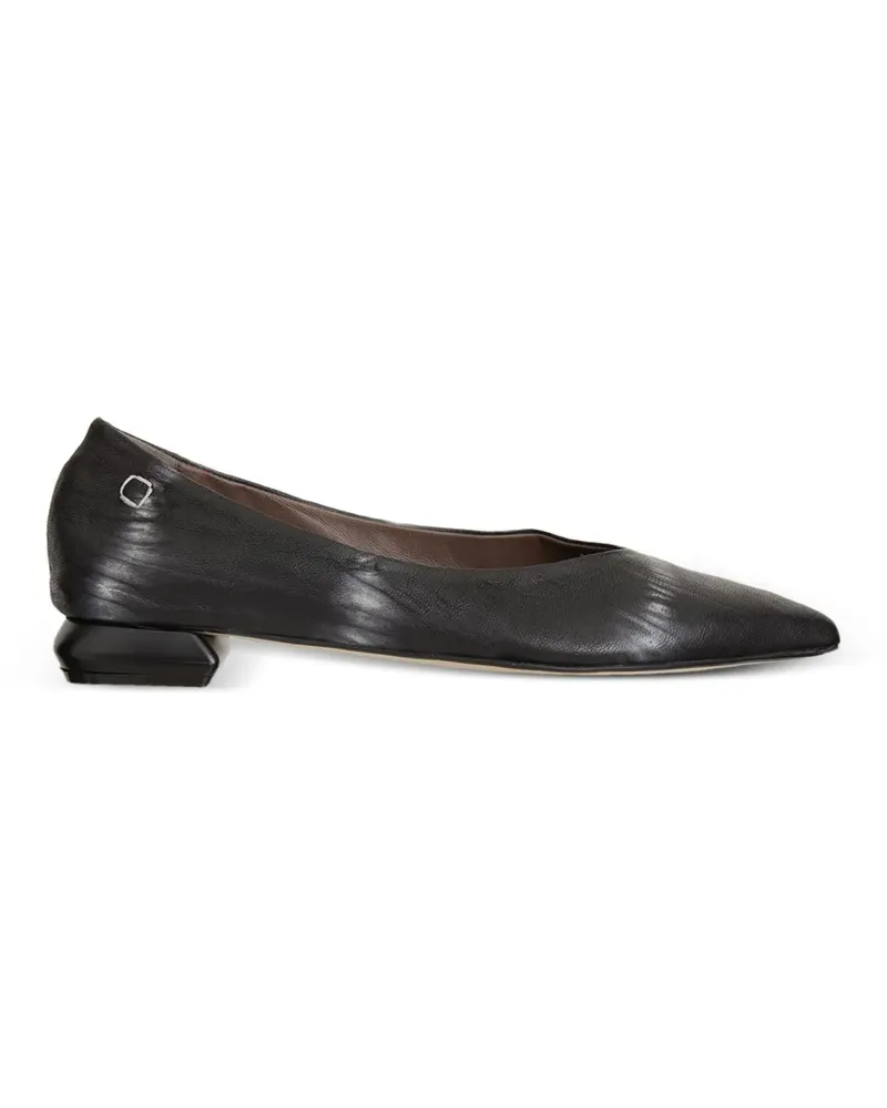 Collection Privée? pointed-toe leather pumps - Schwarz Schwarz