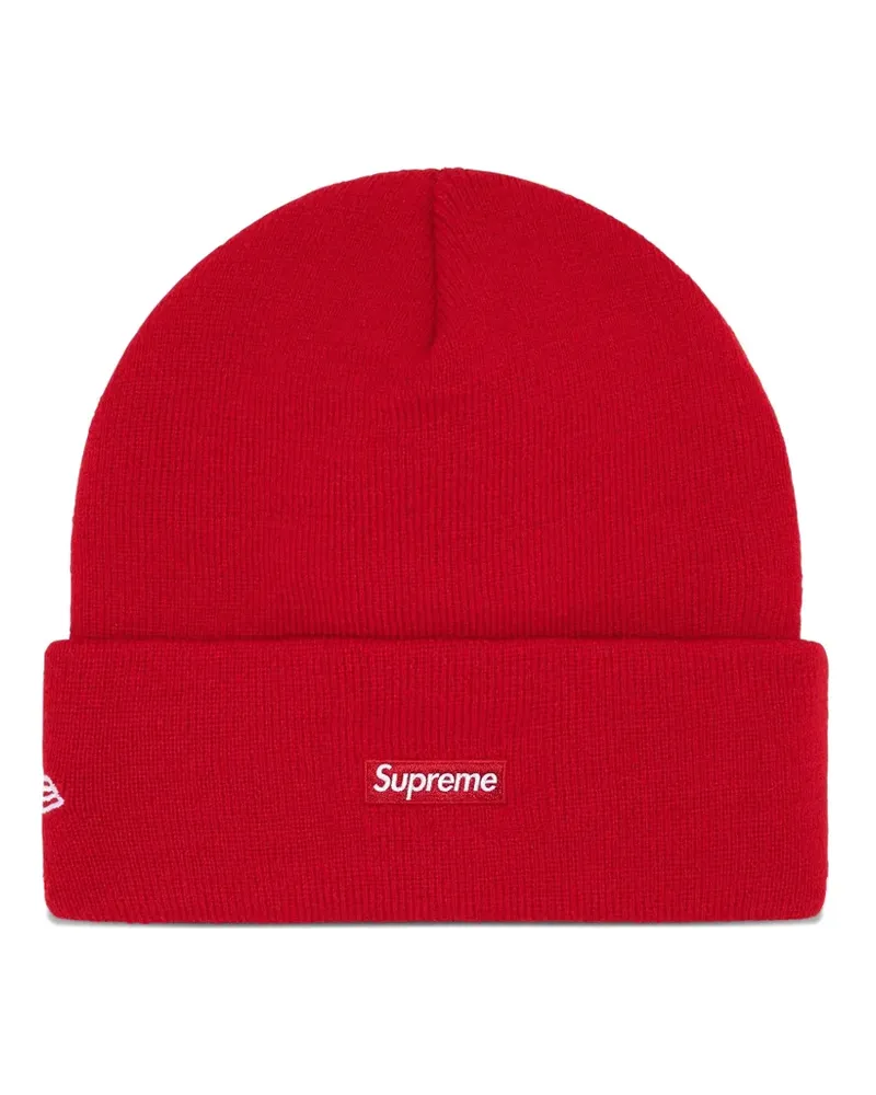 Supreme Being New Era® Old English Beanie - Rot Rot