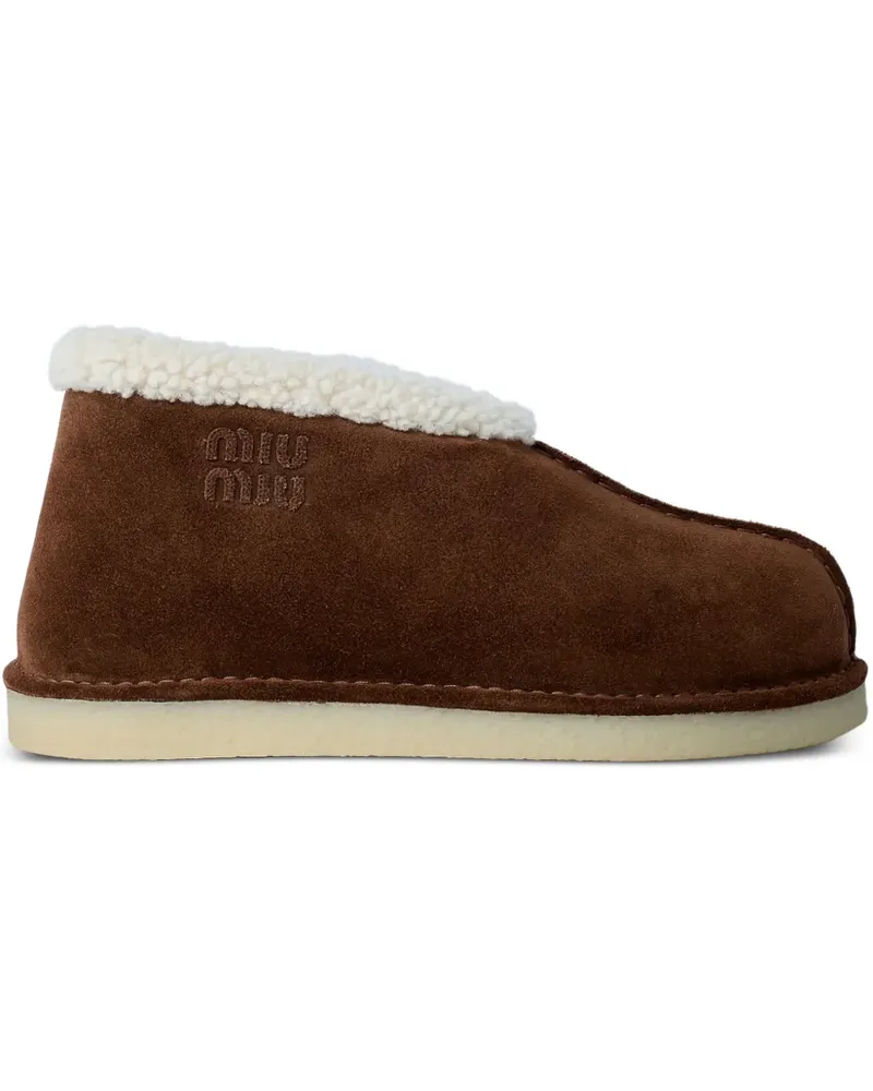 Miu Miu logo-patch shearling-trim boots - Braun Braun