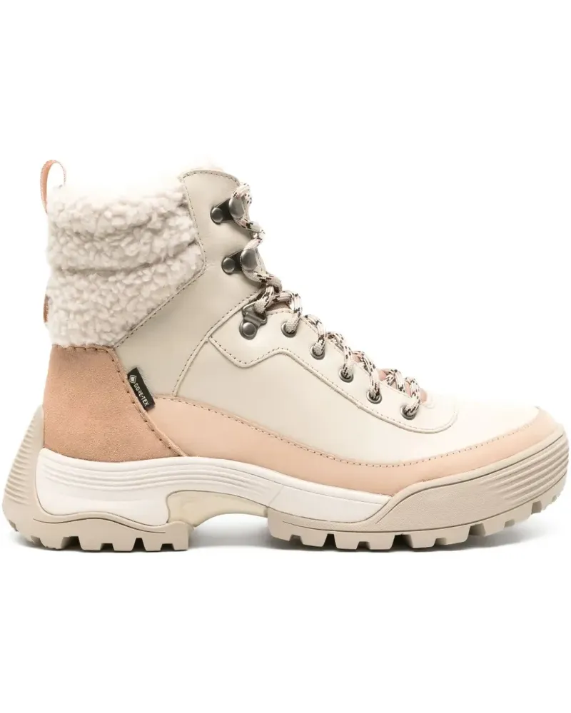 Clarks Atl Hike Stiefel aus Shearling - Nude Nude