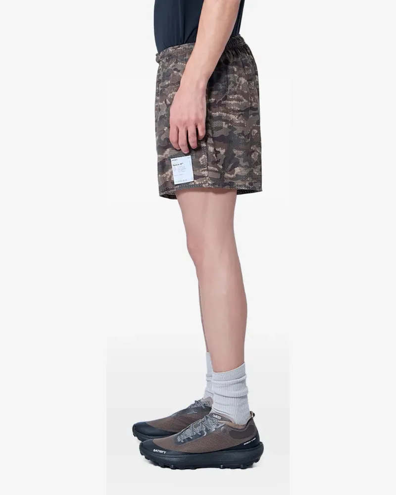 Satisfy Space‑O™ 5" camouflage shorts - Grün Grün
