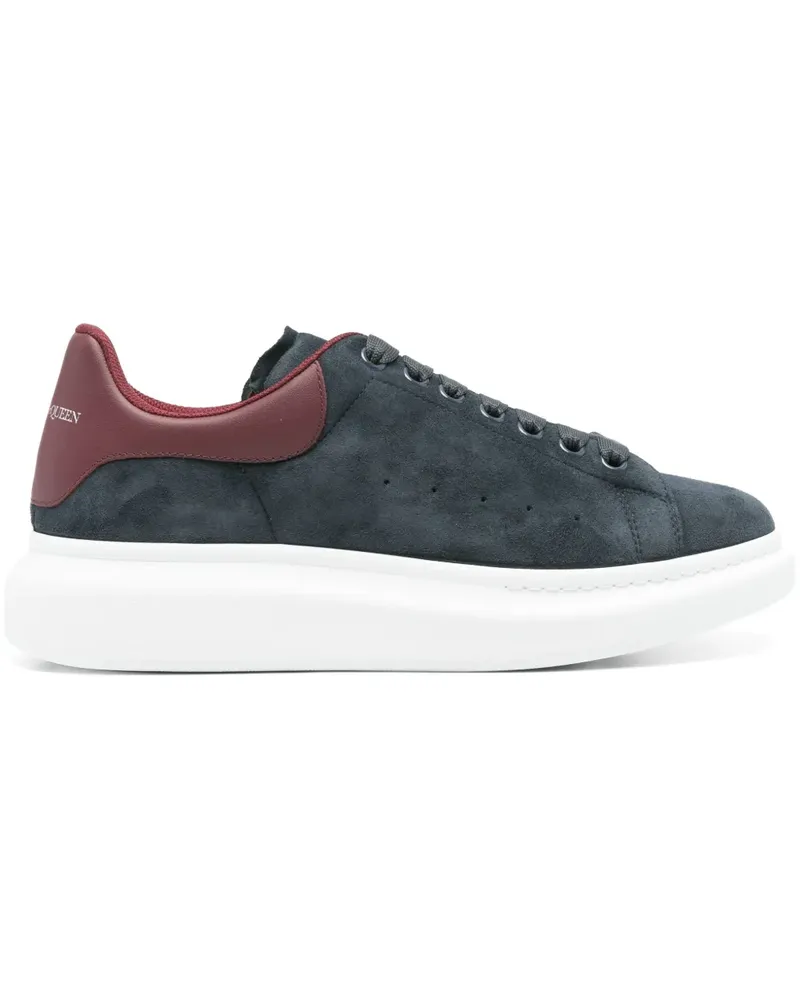 Alexander McQueen Oversized Sneakers aus Wildleder - Blau Blau