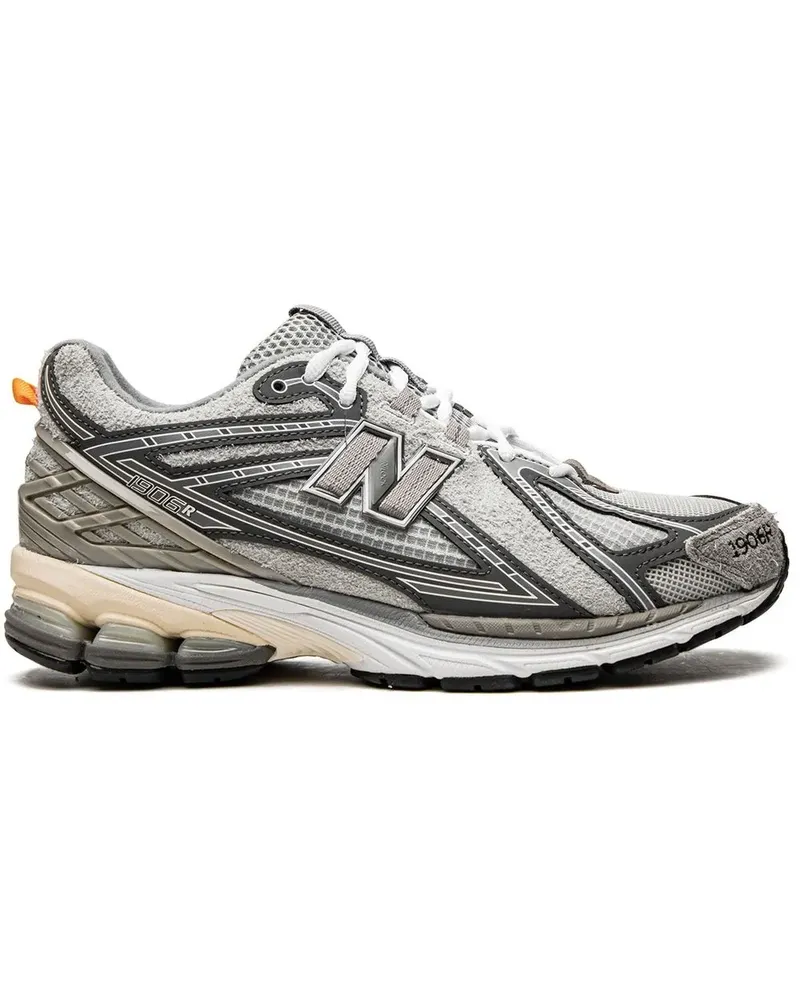 New Balance x Invincible x N.Hoolywood 1906R Sneakers - Grau Grau