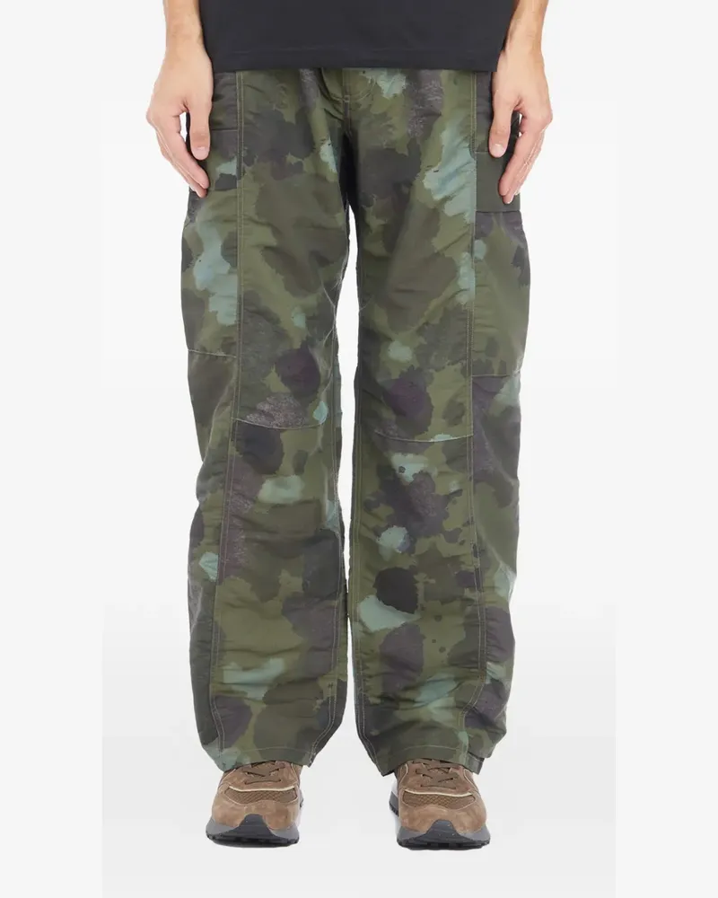 GRAMICCI x And Wander patterned trousers - Grün Grün