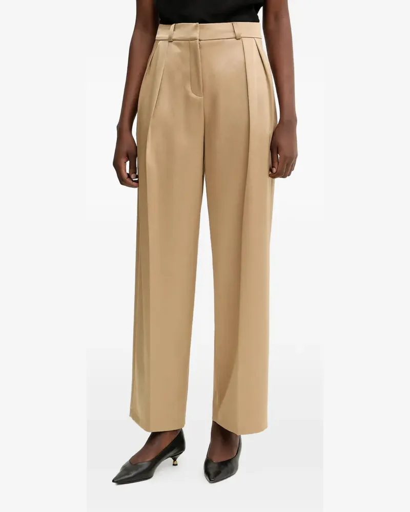 Liviana Conti Luke Palazzohose - Nude Nude