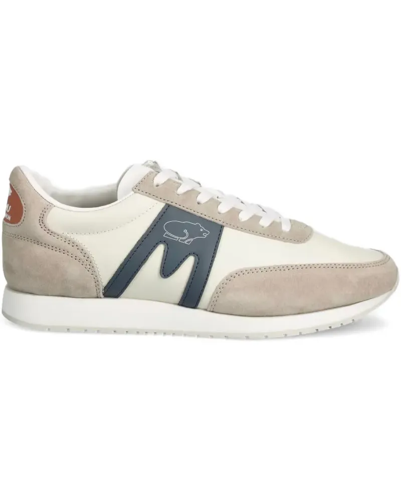 Karhu Sneakers mit Einsätzen - Nude Nude