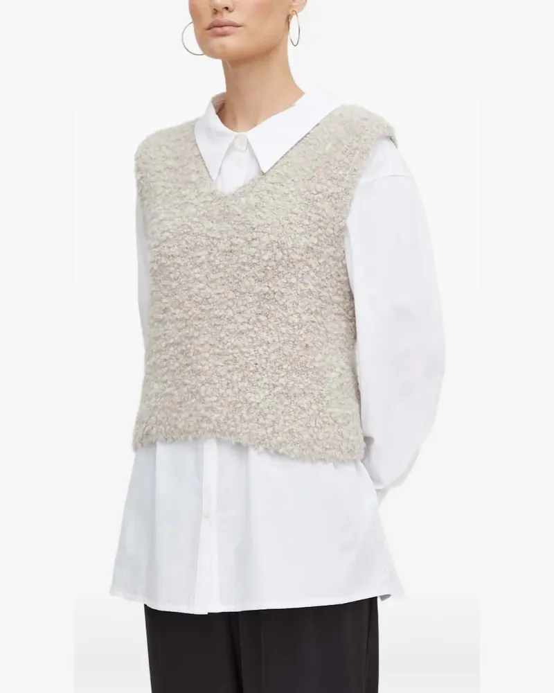 By Malene Birger Top mit V-Ausschnitt - Nude Nude