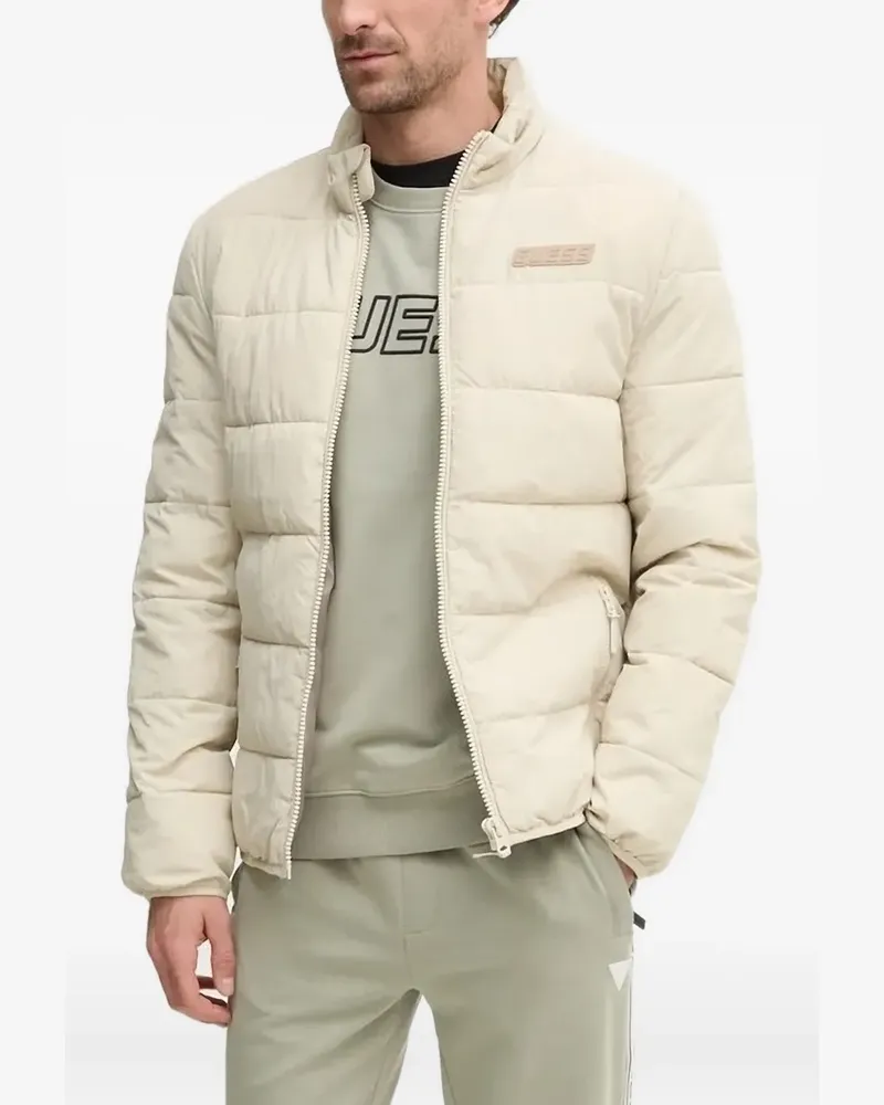 Guess Gesteppte Bomberjacke mit Logo-Schild - Nude Nude