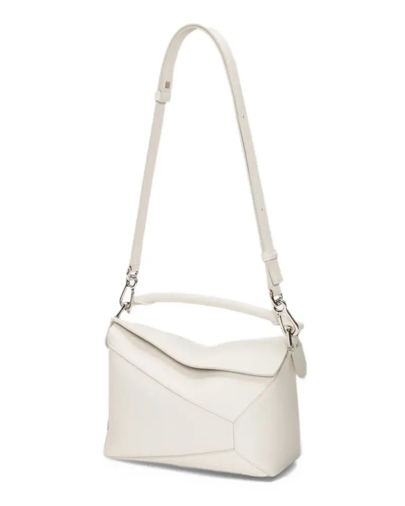 Loewe Kleine Puzzle Edge Tasche aus weichem, gekörntem Kalbsleder - Weiß Weiß