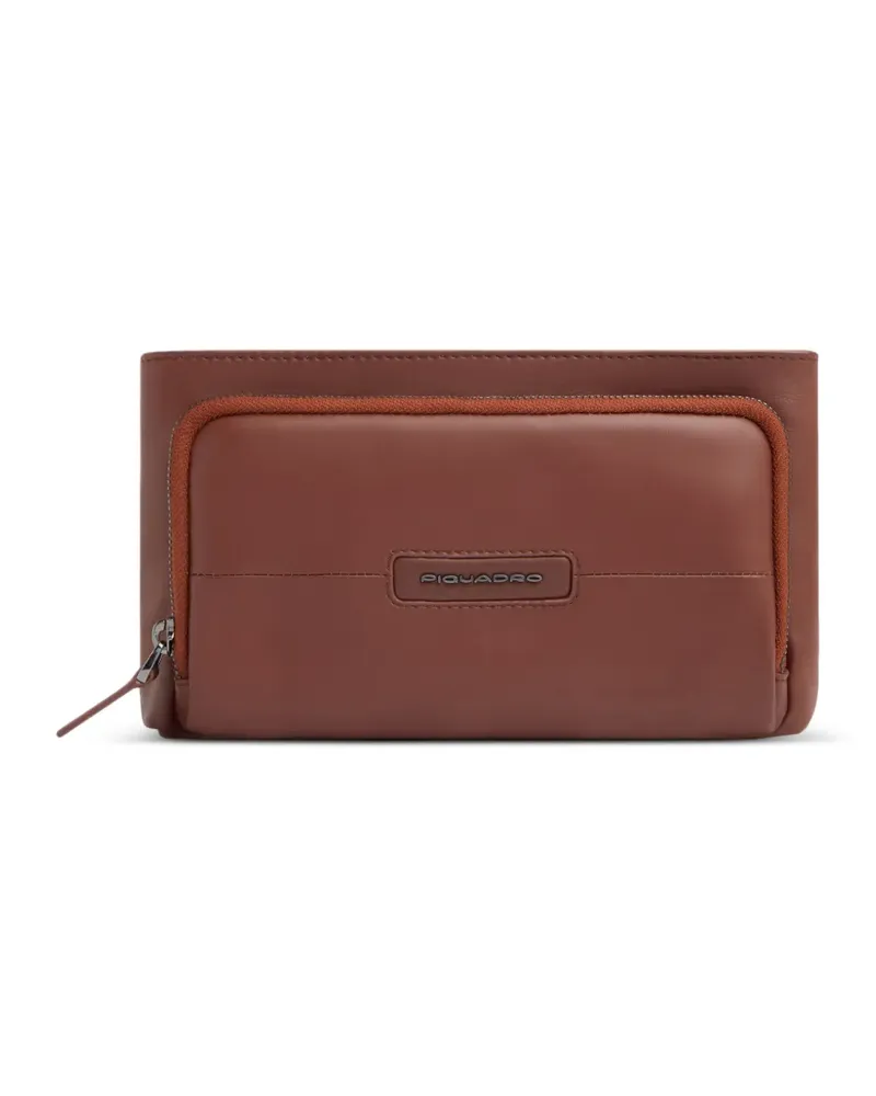 Piquadro logo-plaque leather clutch bag - Braun Braun