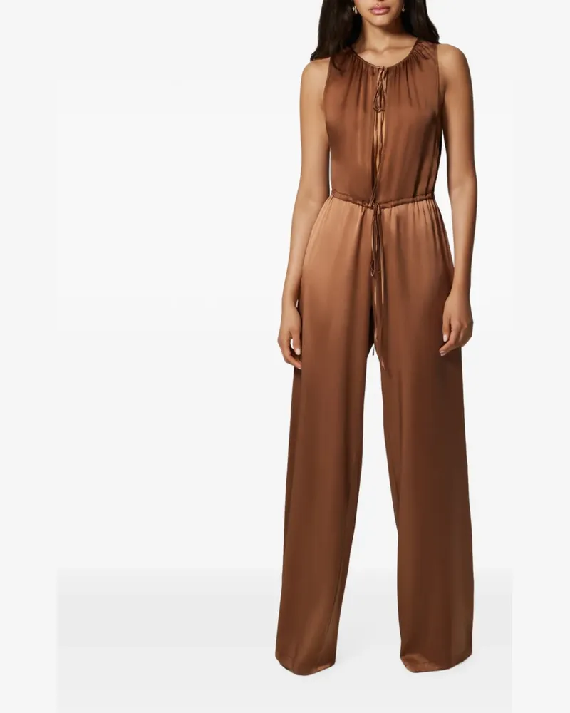 Kiki De Montparnasse Plissierter Jumpsuit mit Schleifenkragen - Braun Braun