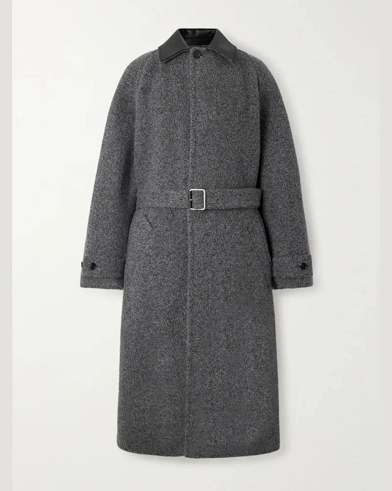 Loewe Mantel aus einer Wollmischung mit Lederbesatz Grau