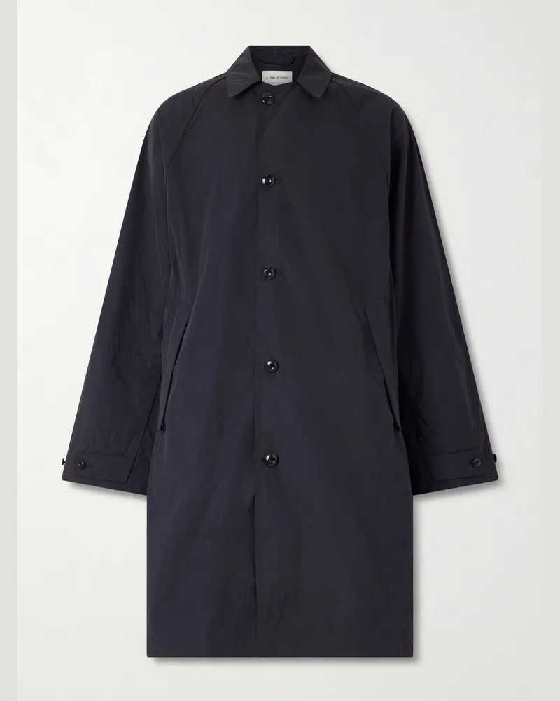 A Kind Of Guise Serrara Mac Mantel aus Taft mit recycelten Fasern Schwarz