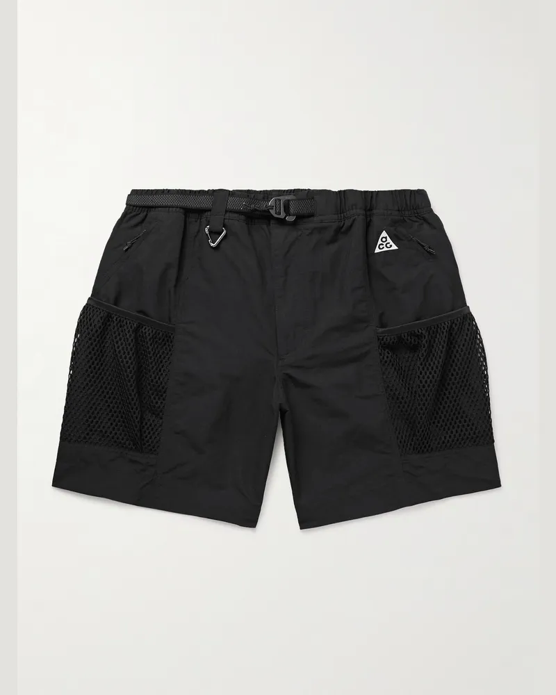 Nike ACG Snowgrass gerade geschnittene Shorts aus Nylon mit Mesh-Besatz und Gürtel Schwarz
