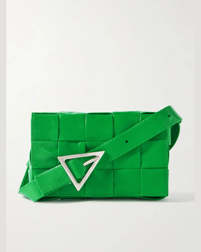 Bottega Veneta Cassette Mini-Umhängetasche aus Intrecciato-Leder Grün