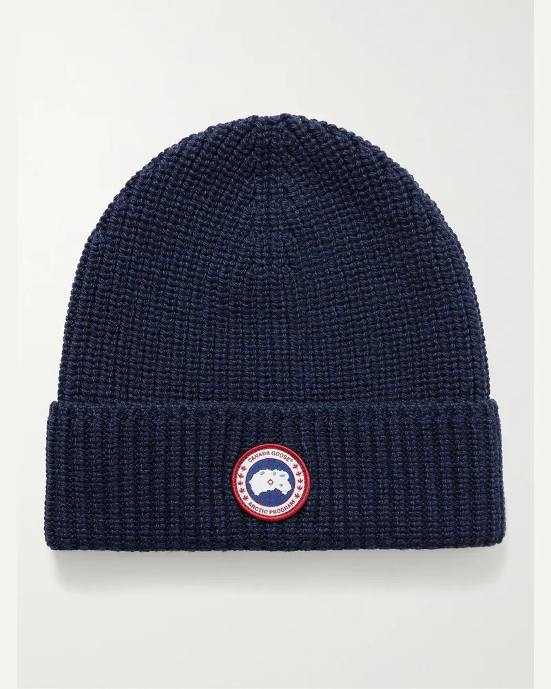 Canada Goose Beanie aus Wolle in Rippstrick mit Logoapplikation Blau