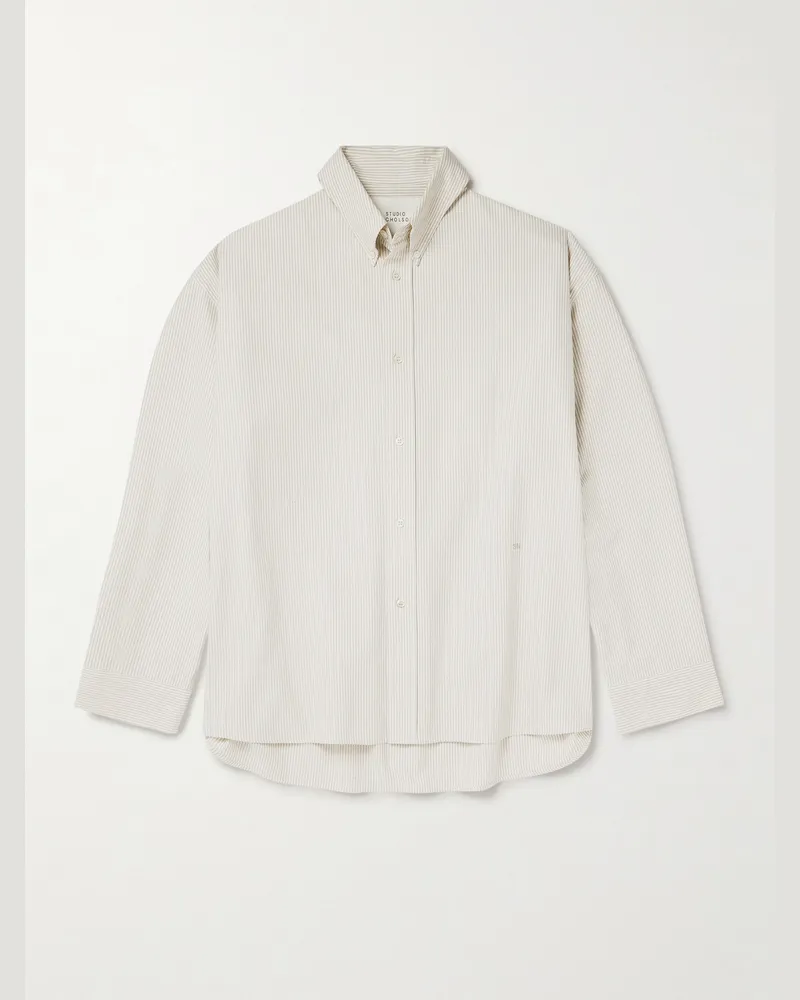 Studio Nicholson Hemd aus gestreiftem Baumwoll-Oxford mit Button-Down-Kragen und Logostickerei Weiß